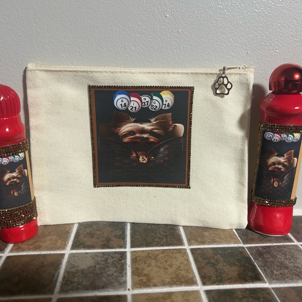 Custom bingo dauber and pouch